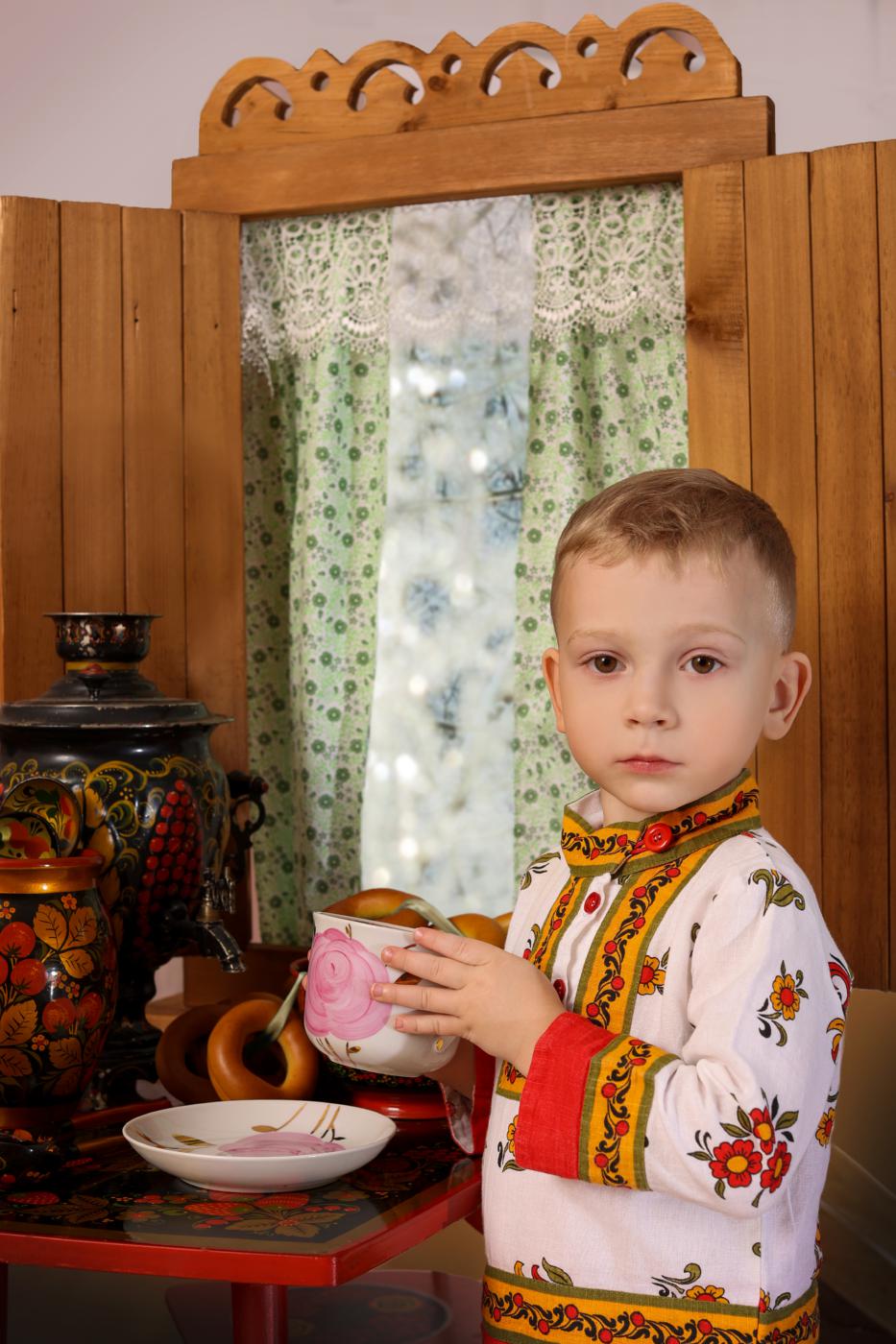 Русский костюм вертикальный 1